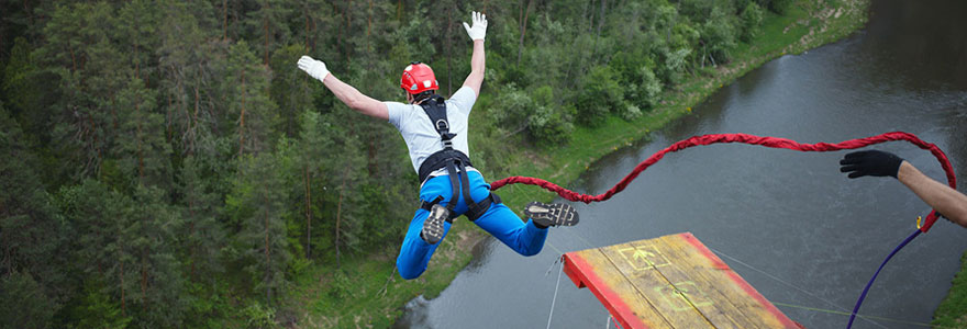 Essayez le saut à l'élastique